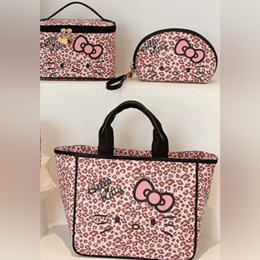 3 piece makeup travel set.